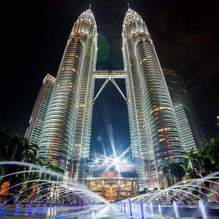 Sky Suites At Klcc By Mitstay كوالالمبور المظهر الخارجي الصورة