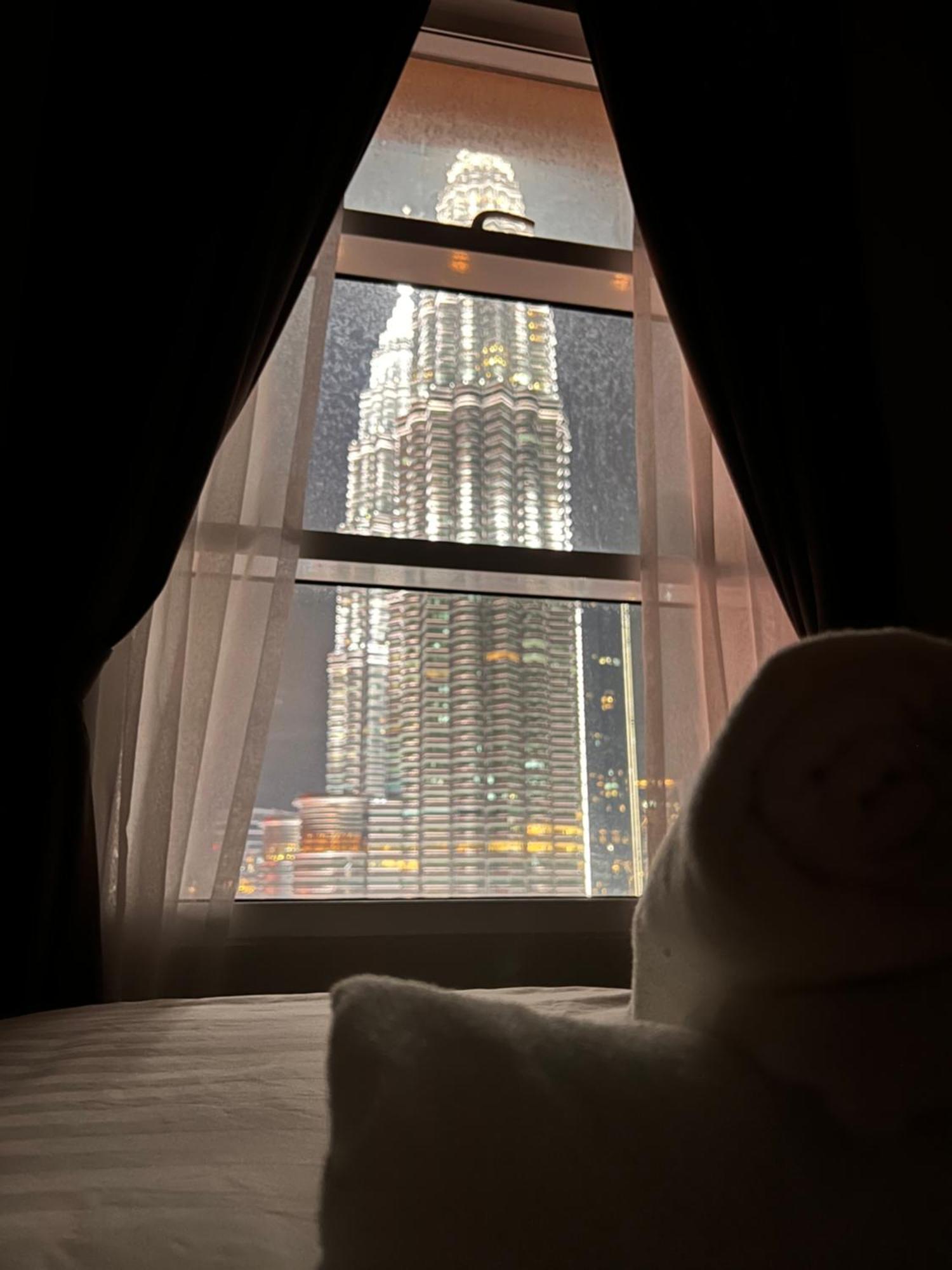 Sky Suites At Klcc By Mitstay كوالالمبور المظهر الخارجي الصورة
