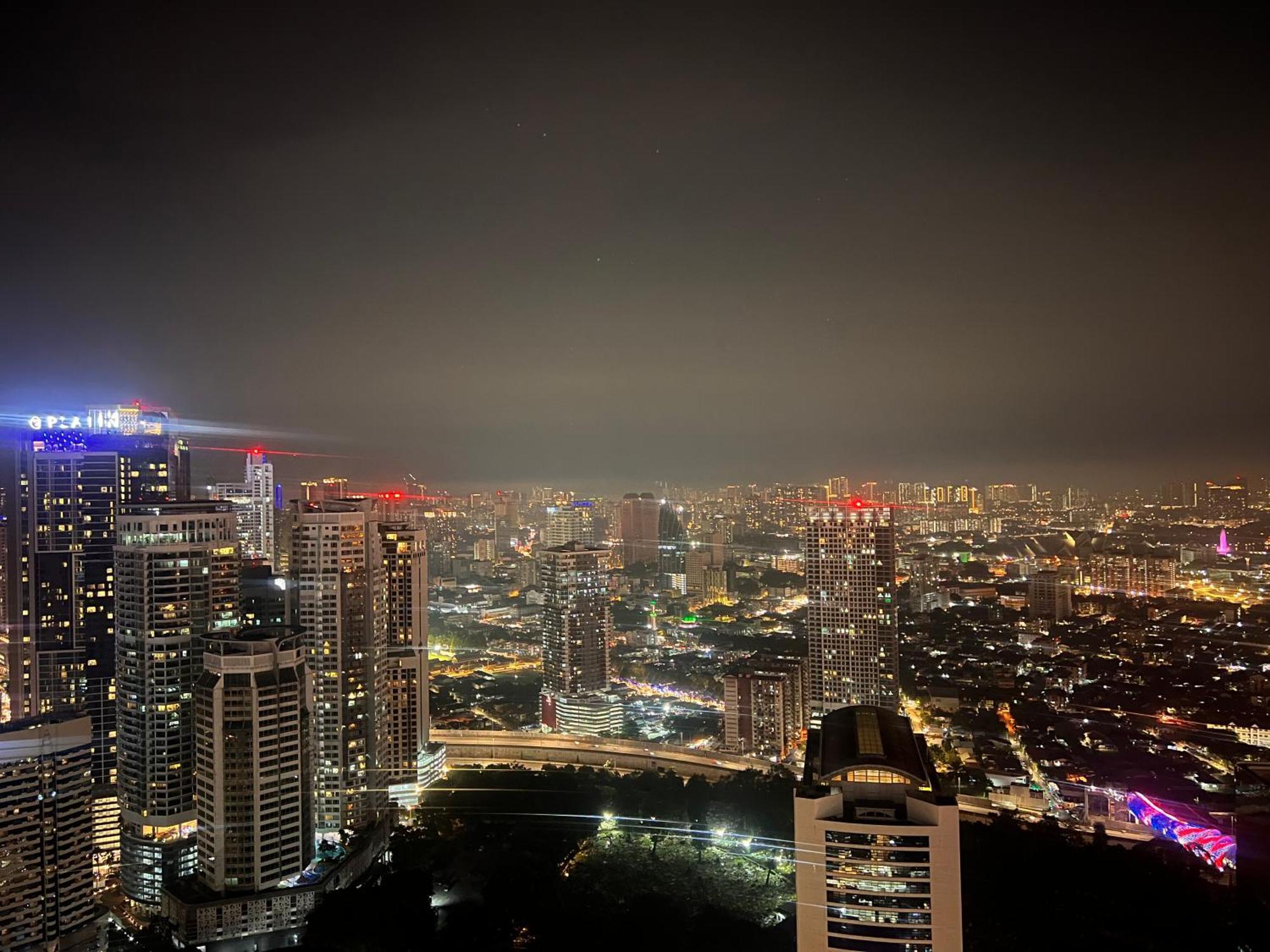 Sky Suites At Klcc By Mitstay كوالالمبور المظهر الخارجي الصورة